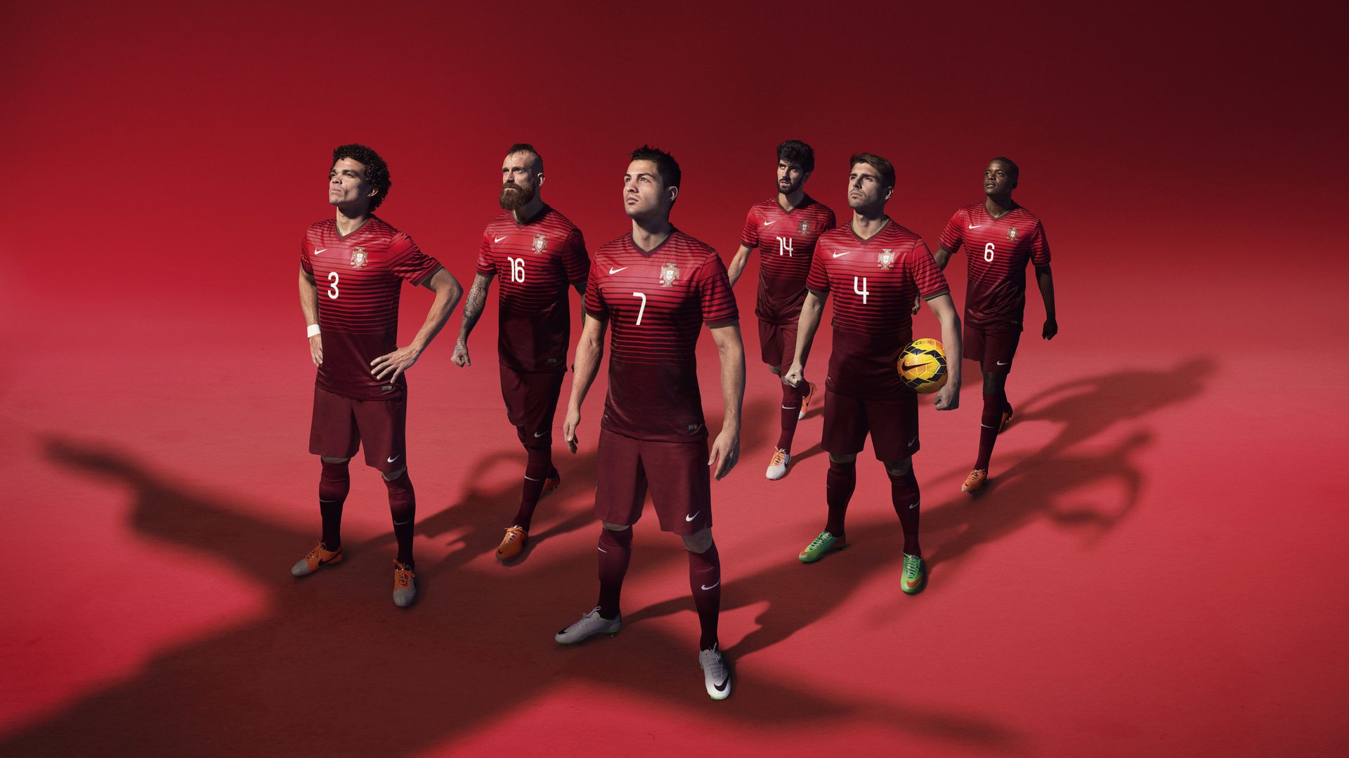 赛道与球场,当F1新赛季之夜遇见詹姆斯的关键回合