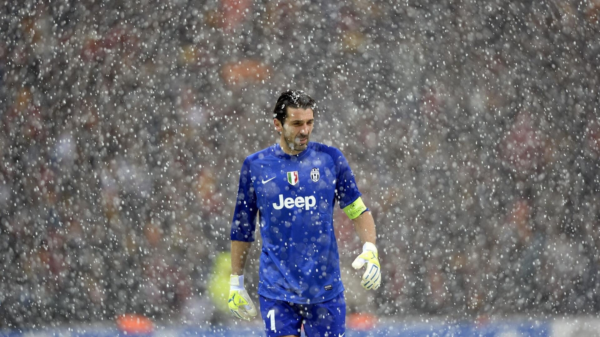 浓眉成为全场焦点，老鹰正面击溃浙江队