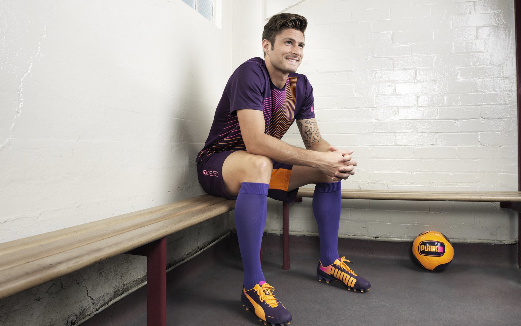 奥亚尔萨瓦尔统治全场,葡萄牙轻取奥地利展现战术新章